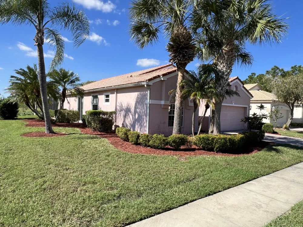 Reliable lawn care service in Port St. Lucie, FL - U Grow It We Mow It