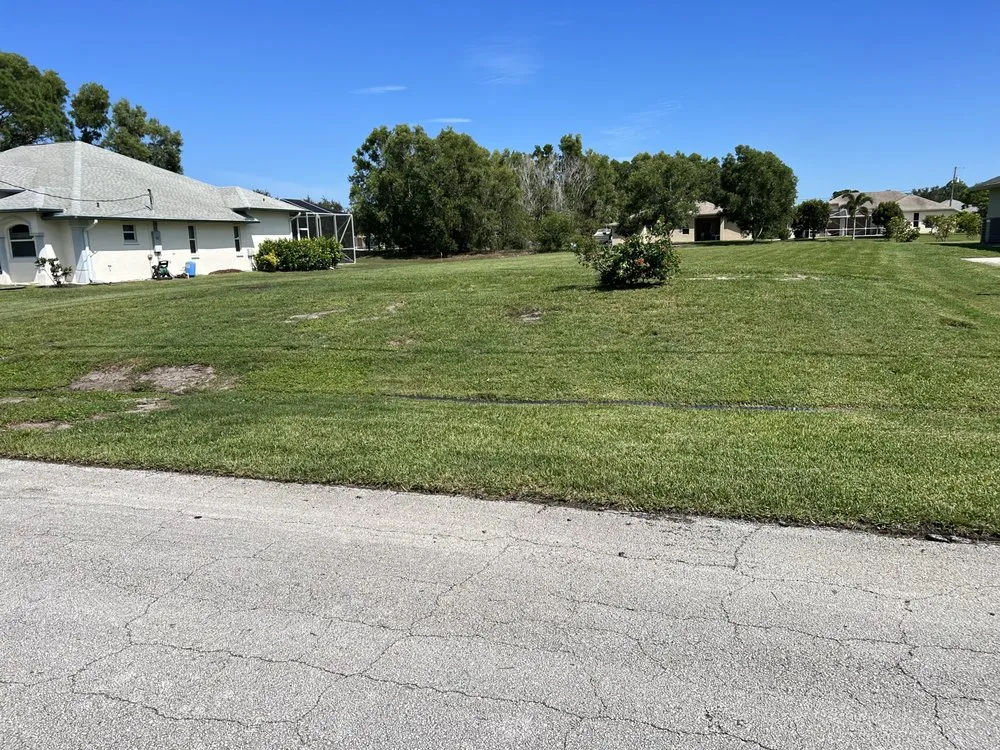 Professional lawn mowing service experts serving Port St. Lucie, FL - U Grow It We Mow It