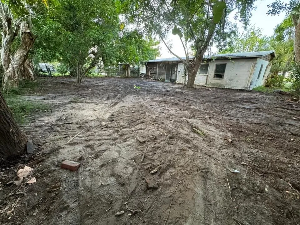 Trusted outdoor landscaping in Sarasota, FL by Ubben Earthworx