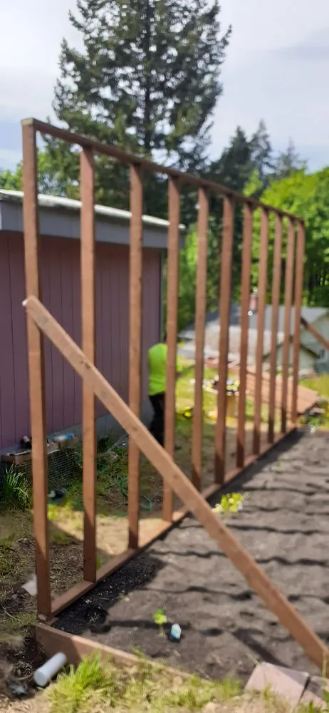 Custom yard cleanup service in Poulsbo, WA by Uber's Handyman Service