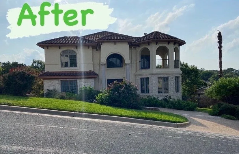 Custom garden landscaping for beautiful yards in Manor, TX by Ugarte Landscapes &Tree Care