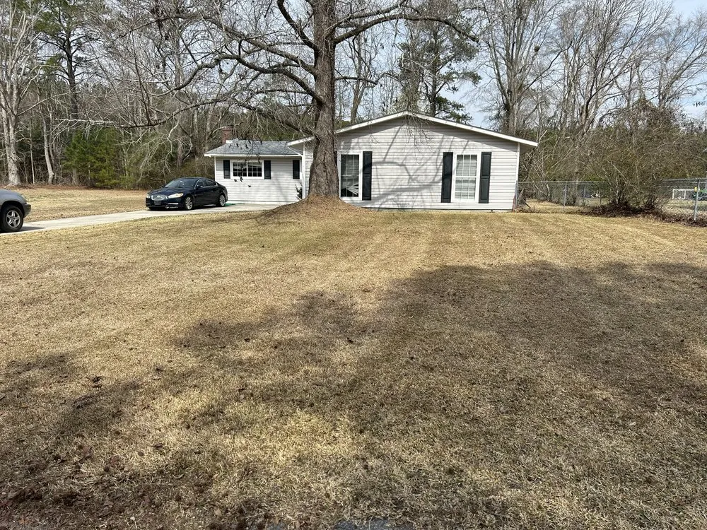 Trusted landscaping services near you across Swansboro, NC - Ugly Creationz Lawncare