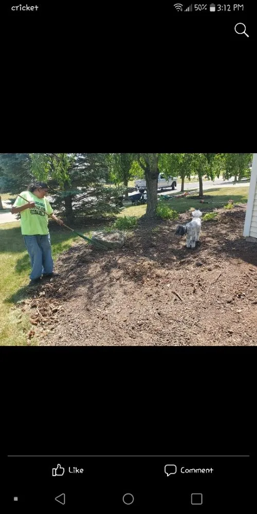 Top-rated lawn care service in Fort Wayne, IN - Ugly Lawns R Us