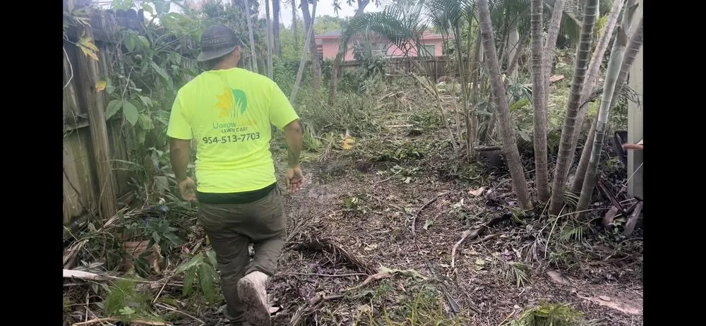 Custom outdoor landscaping for residential properties across Hollywood, FL - Ugrowimow