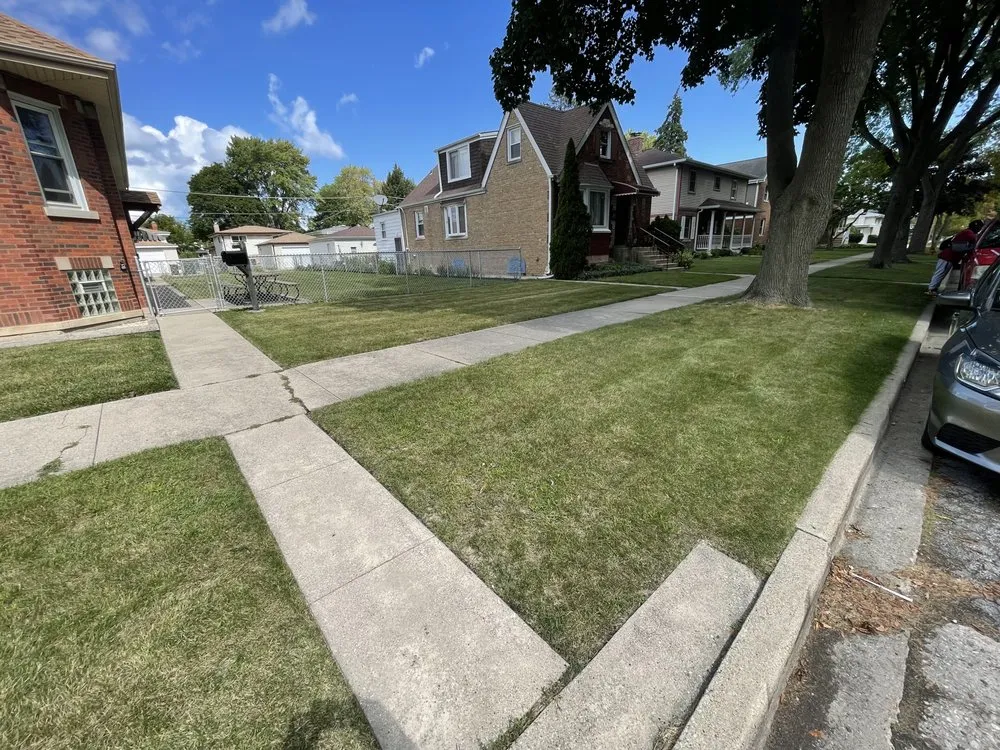 Professional lawn care service in Chicago, IL by UL Landscaping