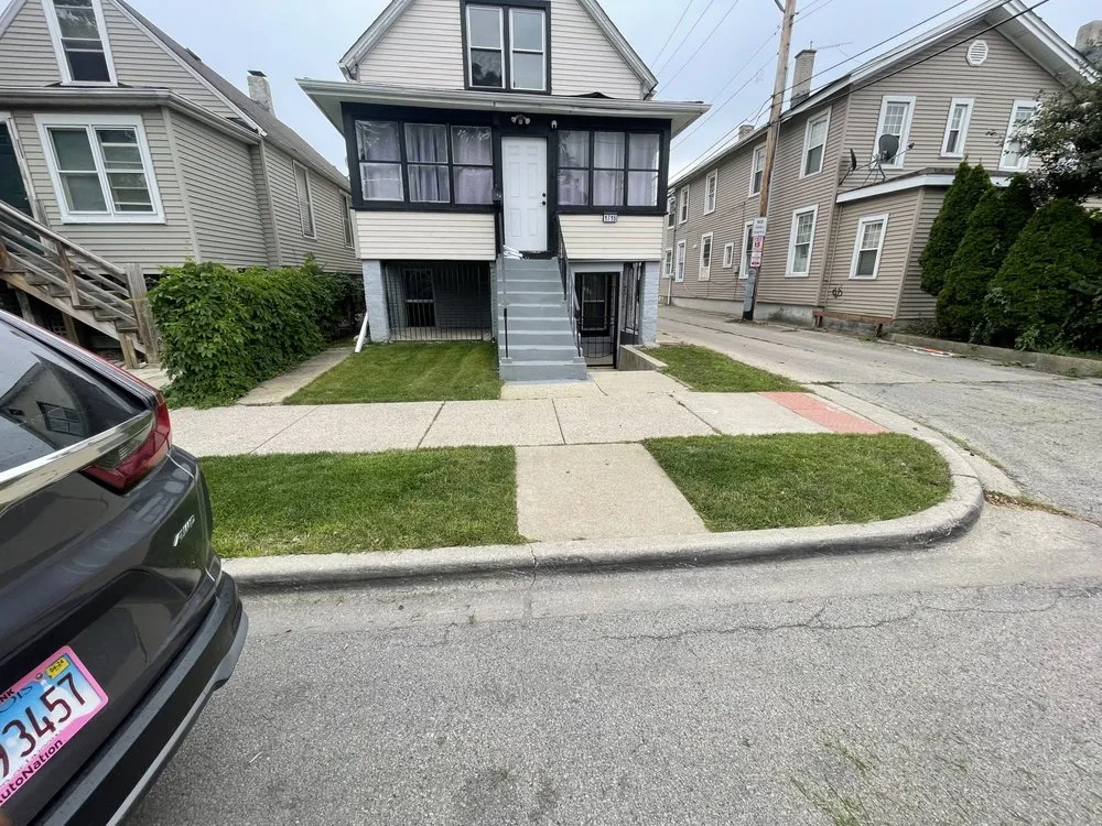 Reliable landscape installation for beautiful yards across Chicago, IL - UL Landscaping