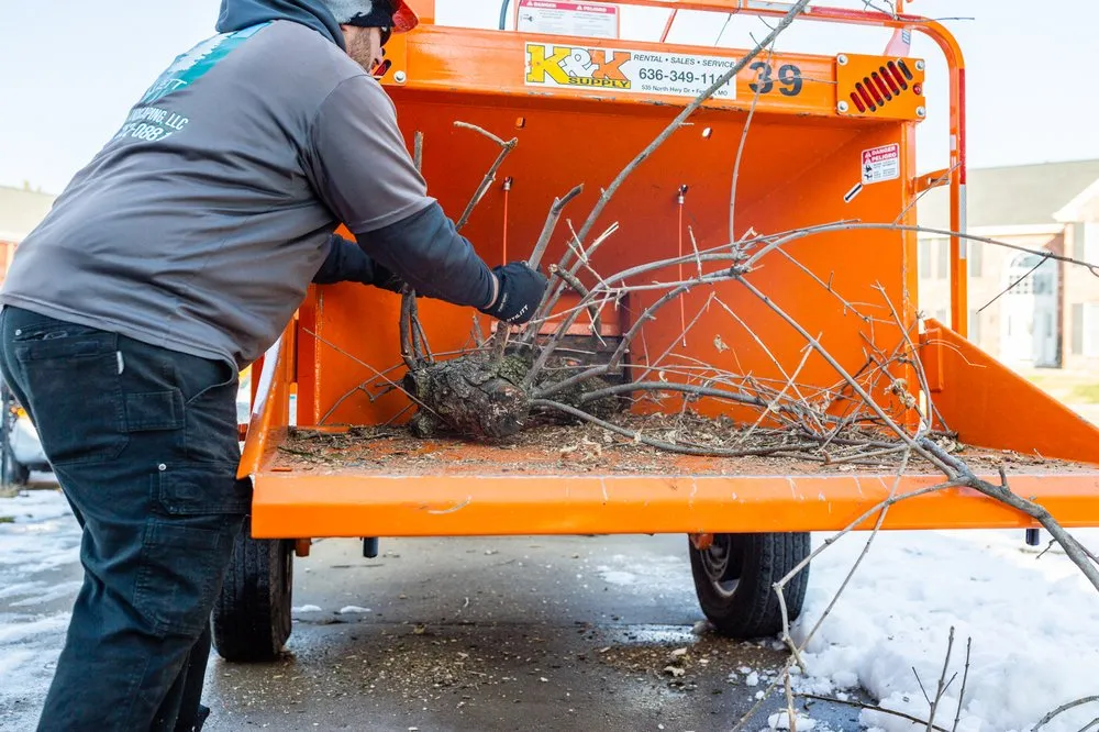 Professional garden landscaping for homes across St. Louis, MO - Ulett Tree & Landscaping