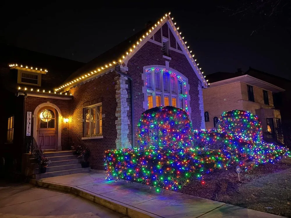 Reliable landscape installation experts serving Hoffman Estates, IL - Ulloa Landscaping