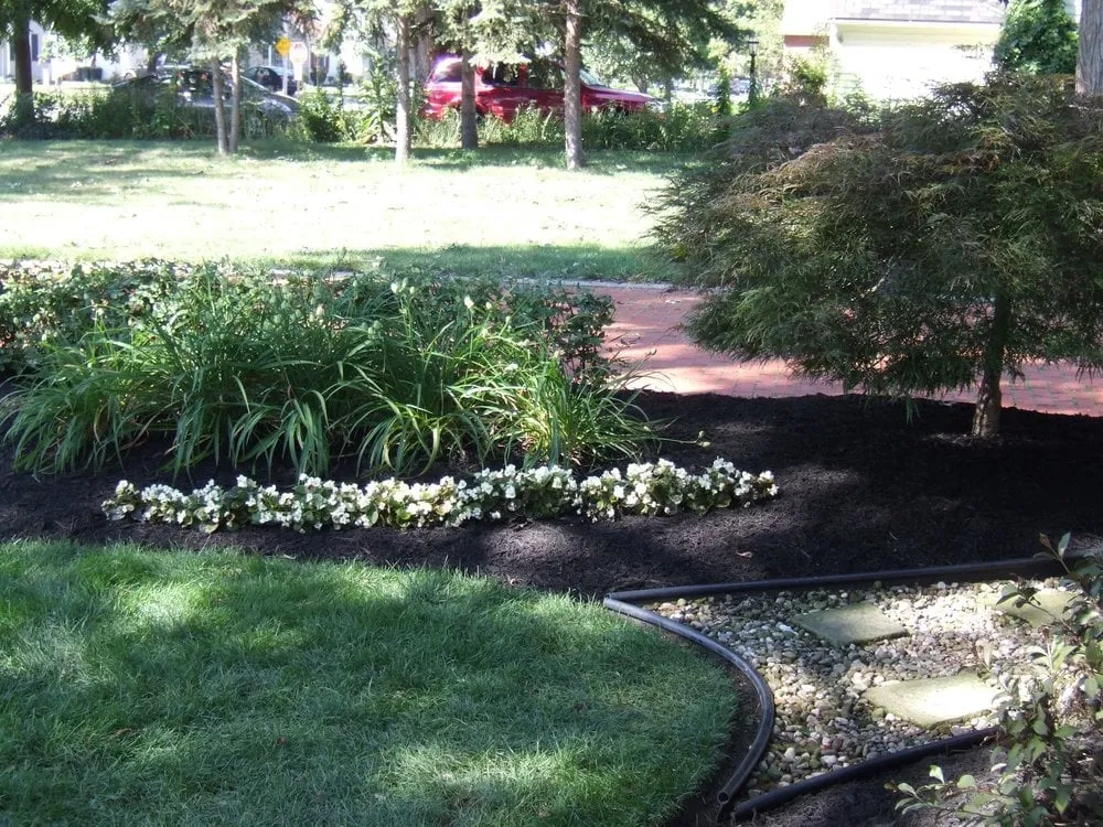 Expert yard maintenance experts serving Vermilion, OH - Ultimate Landscape Management