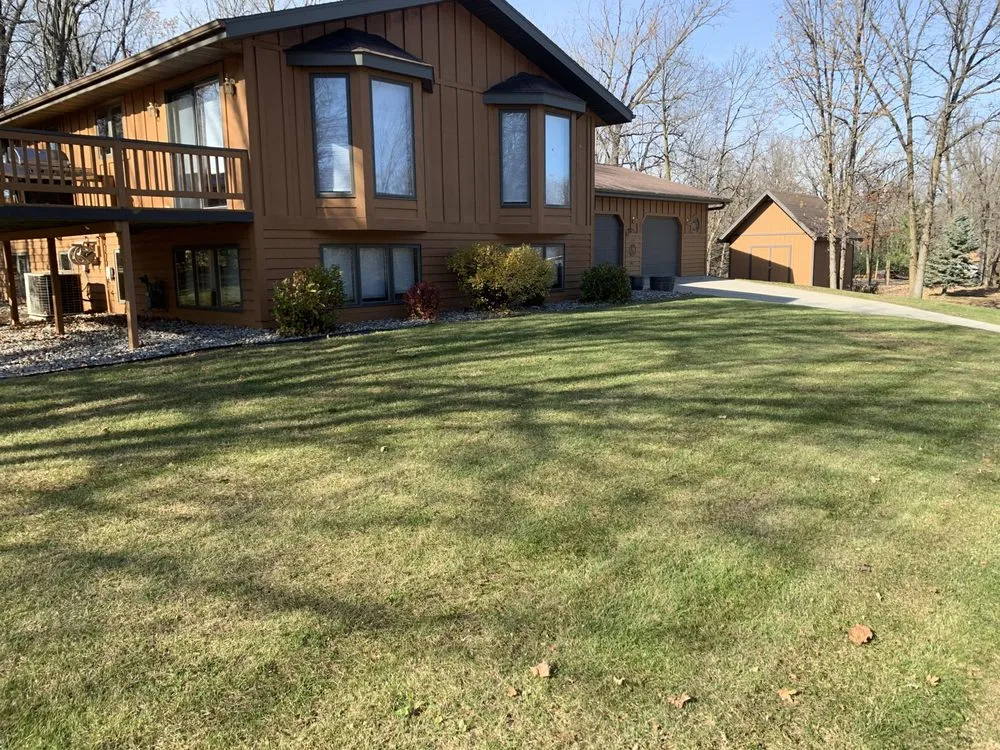 Top-rated landscape installation with custom design in Thief River Falls, MN by Ultimate Landscapes 701