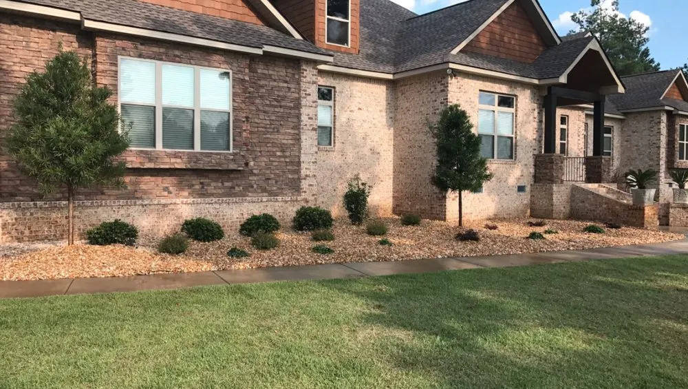 Expert lawn care service experts serving Macon, GA - Ultimate Landscaping