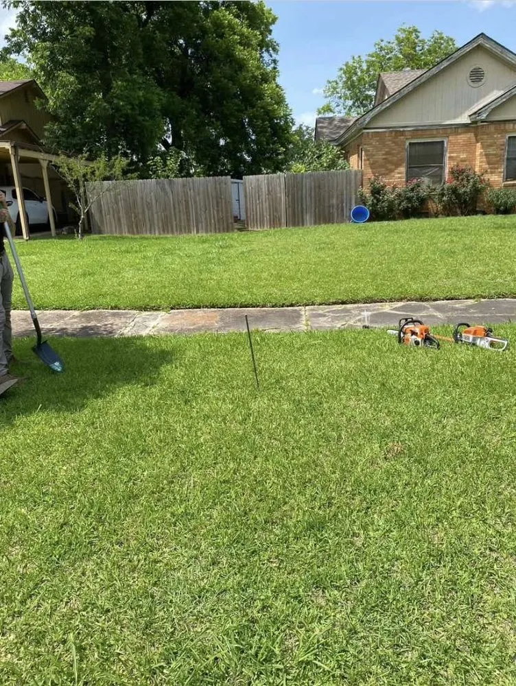 Expert yard cleanup service for beautiful yards across Sawyer, OK - Ultimate Landscaping