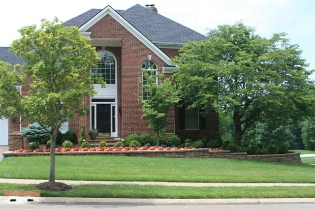 Expert residential landscaping experts serving Lexington, KY - Ultimate Lawn & Landscape