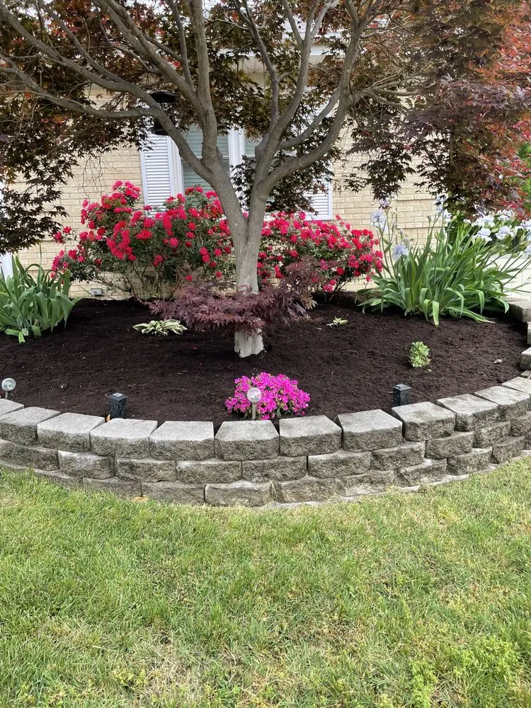 Reliable landscape design for year-round maintenance in St. Louis, MO by Ultimate Lawn Care