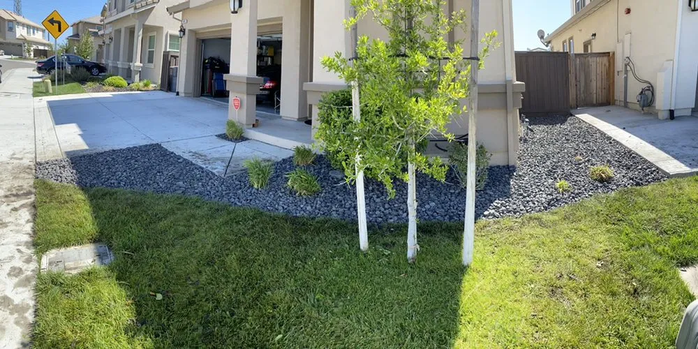 Professional garden landscaping in Vacaville, CA by Ultimate Lawn Care