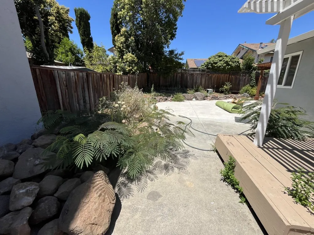 Affordable lawn mowing service in Lodi, CA - Ultimate L&C