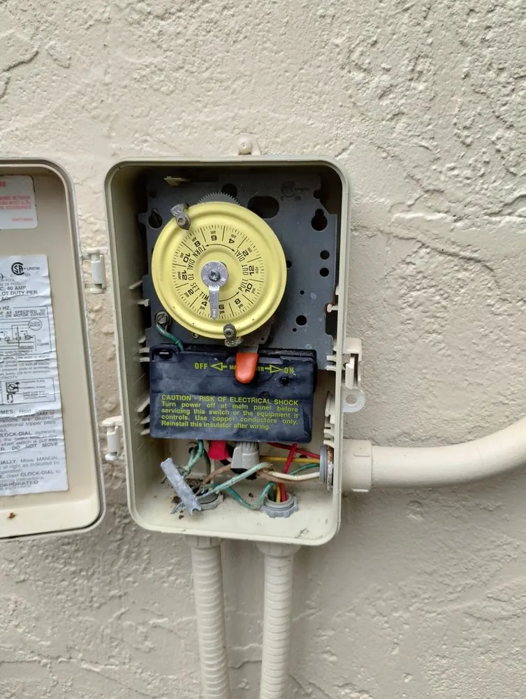 Professional lawn care service experts serving Daytona Beach, FL - Ultimate Outdoor