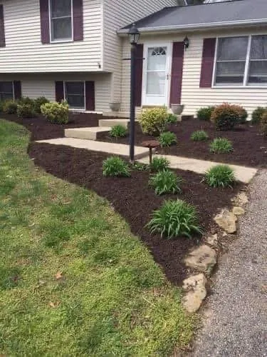 Custom lawn mowing service experts serving Taneytown, MD - Ultimate Outdoor Services