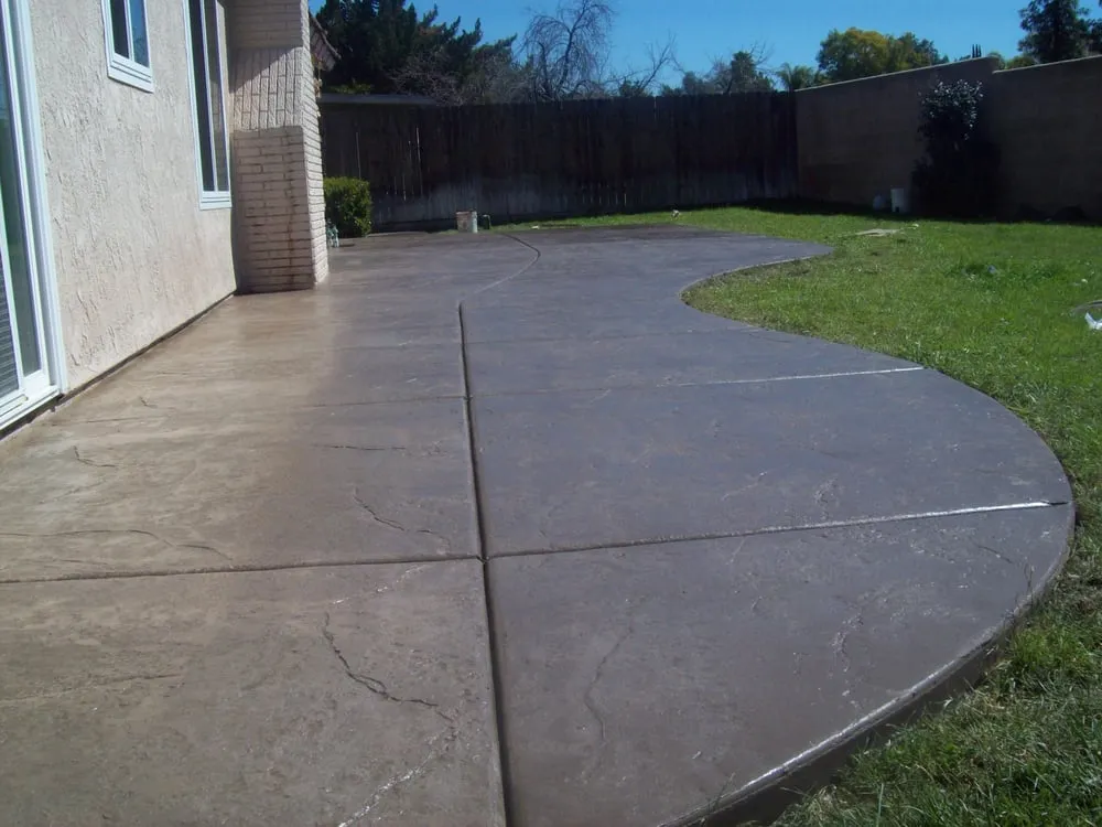 Expert yard maintenance in Victorville, CA - Ultra Landscapers