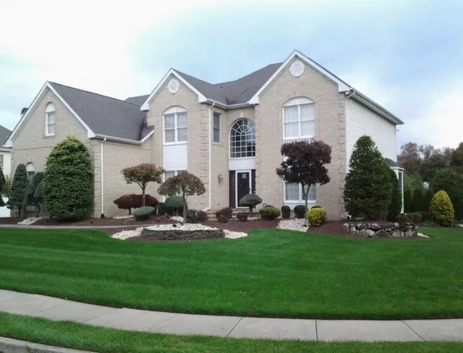 Local lawn mowing service experts serving Howell, NJ - Ultra Lawn Services