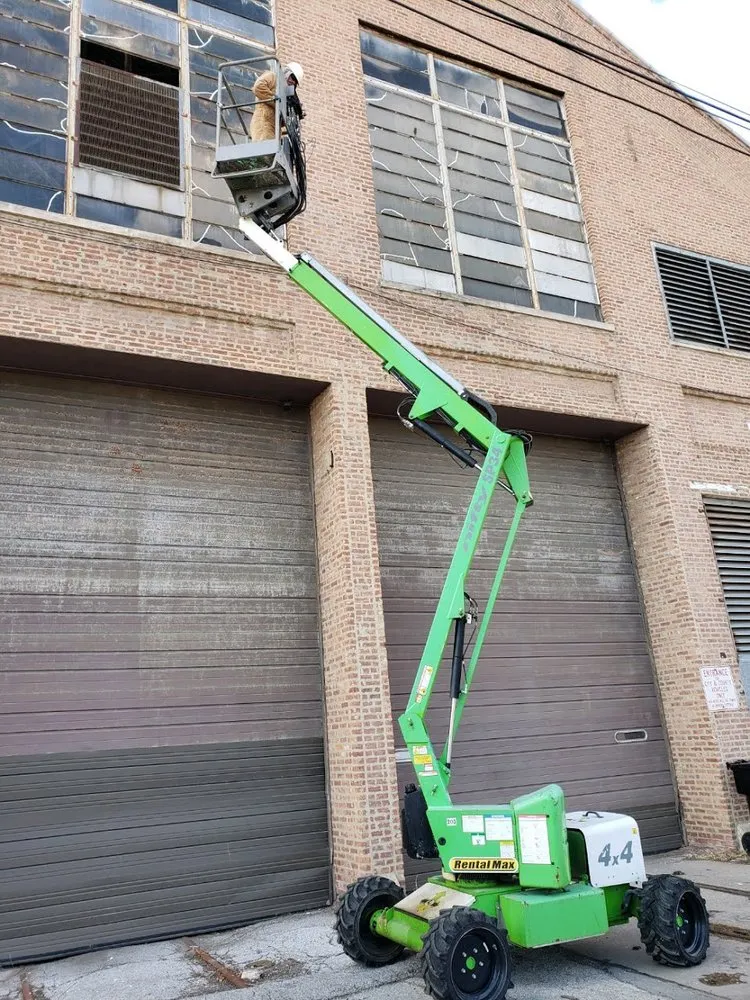 Trusted yard cleanup service for homes in Alsip, IL by Umbrella Property Services