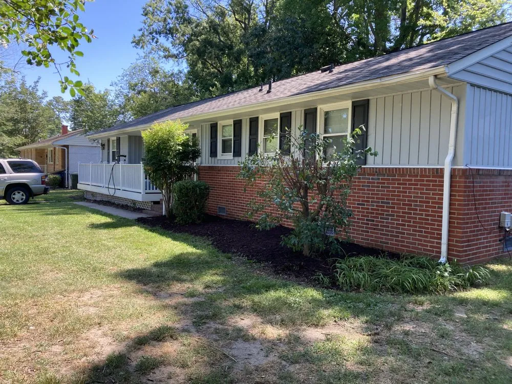 Reliable lawn care service in Newport News, VA by Umsteads Lawncare