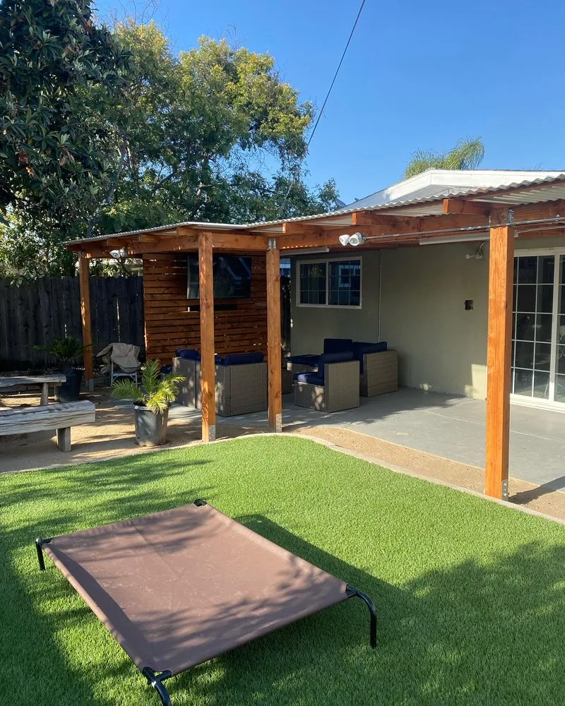 Affordable lawn care service for year-round maintenance across Santa Ana, CA - Unbeatable Landscapes