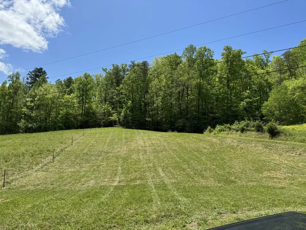 Local outdoor landscaping for beautiful yards in Friendsville, TN by Uncle Jimmy’s Lawn Care