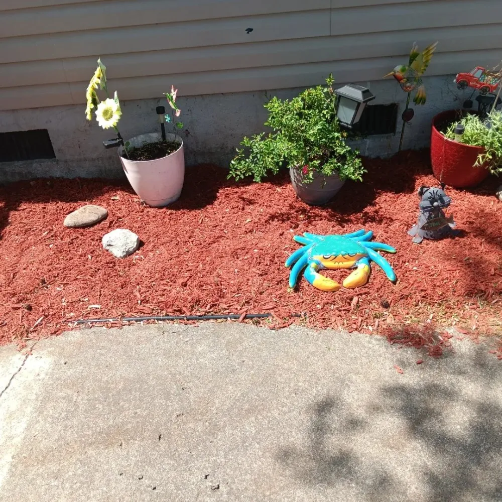 Reliable garden landscaping for beautiful yards in Midway Park, NC by Uncle Joe's Lawn Care Services