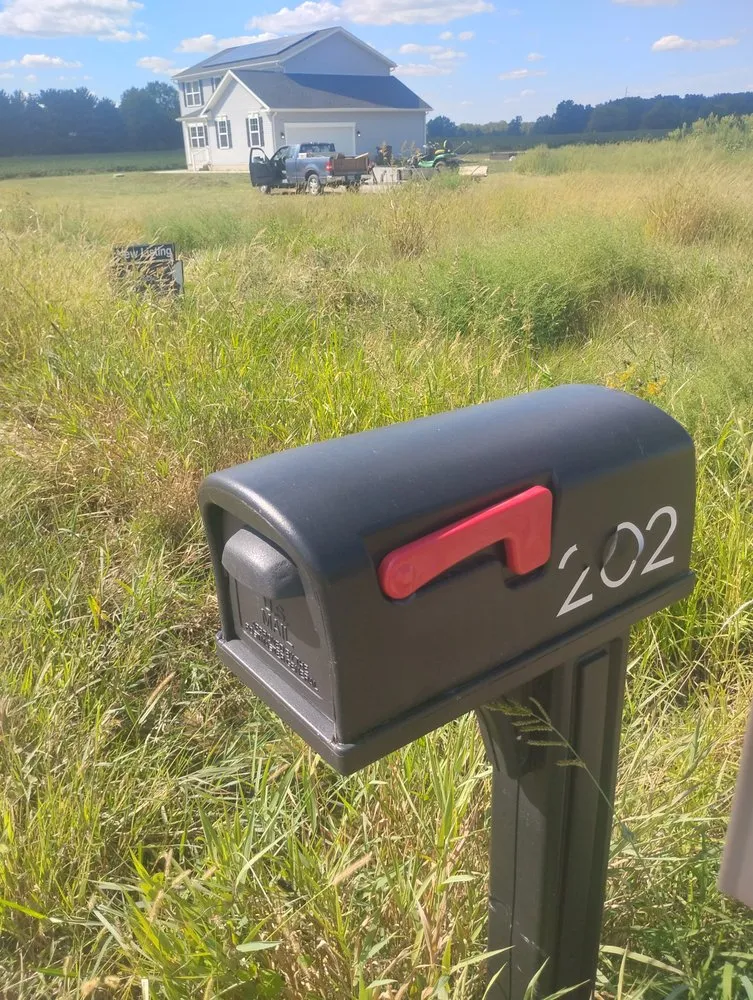 Affordable landscaping services for residential properties in Zanesville, OH by Under the Sun Property Services