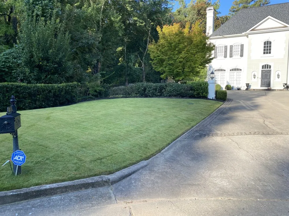 Custom outdoor landscaping for homes across Fairburn, GA - Underdog Spraying