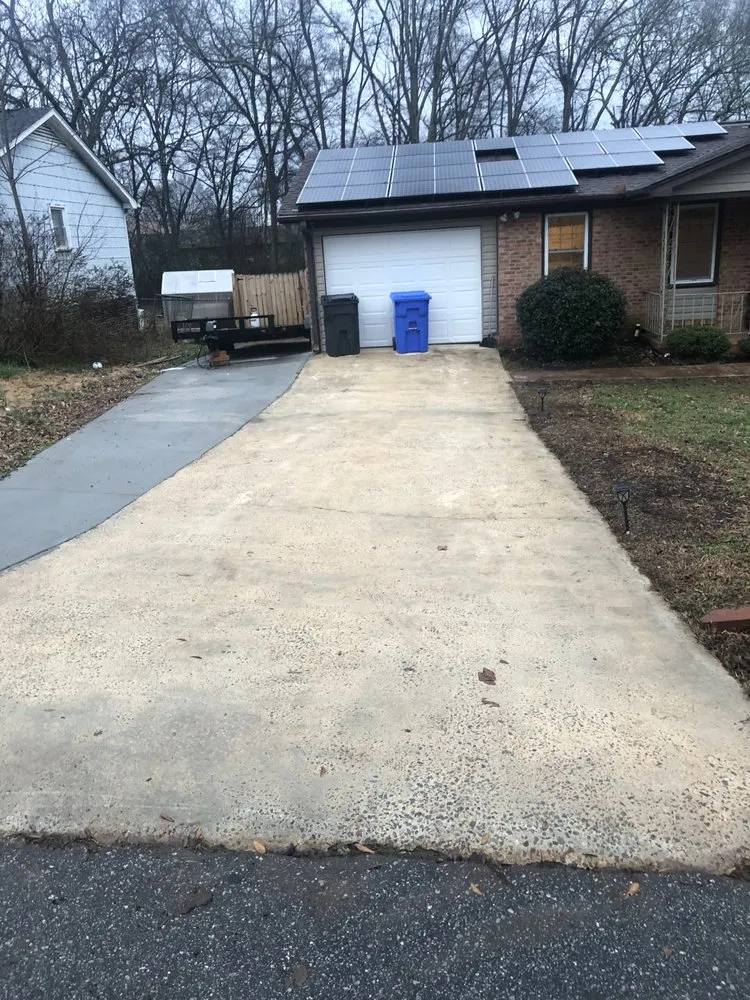 Top-rated lawn mowing service experts serving Greenville, SC - Unicus Lawn Care