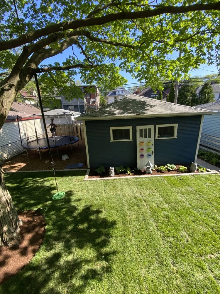 Professional yard cleanup service in Chicago, IL - Unikstone Hardscape