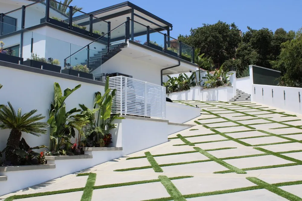 Custom lawn care service in Pasadena, CA by Union Landscape