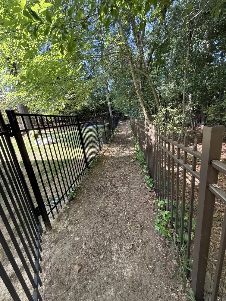 Reliable yard maintenance in Charlotte, NC by Union Lawn Services