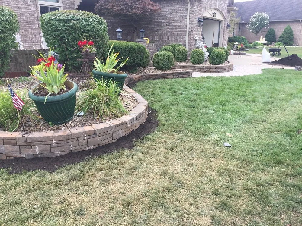 Trusted yard cleanup service experts serving Ray, MI - Unique Clips