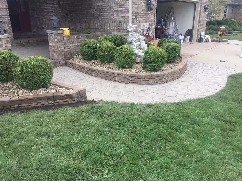 Custom lawn care service near you across Ray, MI - Unique Clips