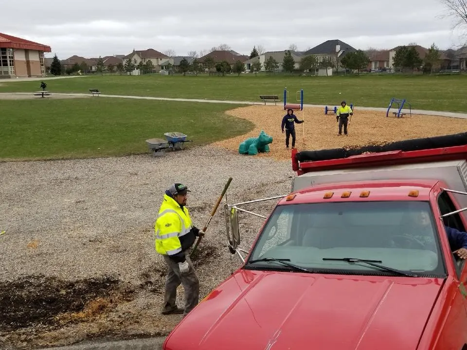 Reliable yard maintenance in Ray, MI by Unique Clips