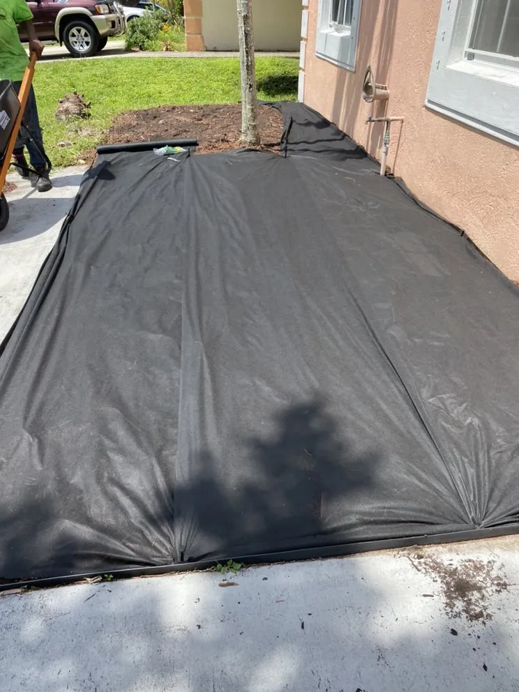 Expert yard maintenance for beautiful yards across Fort Lauderdale, FL - Unique design & landscaping services