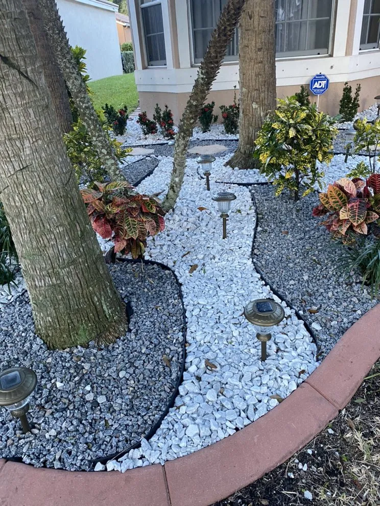 Professional outdoor landscaping in Fort Lauderdale, FL by Unique design & landscaping services