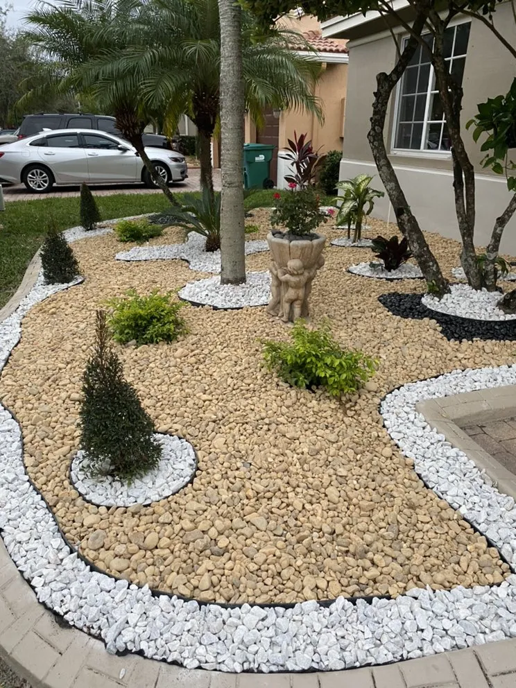 Local residential landscaping experts serving Fort Lauderdale, FL - Unique design & landscaping services