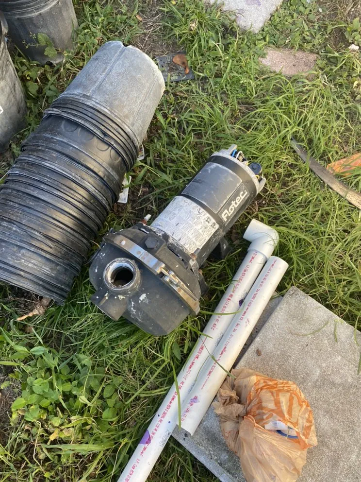 Trusted yard cleanup service with custom design across Fort Lauderdale, FL - Unique design & landscaping services