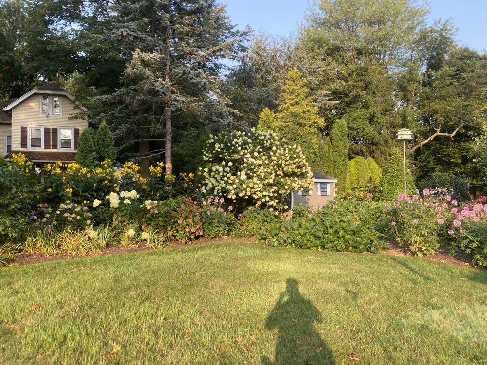 Local outdoor landscaping experts serving Dresher, PA - Unique Designers and Landscapers