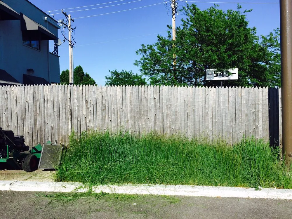 Custom garden landscaping experts serving Waukegan, IL - Unique Green Cuts Landscape & Design