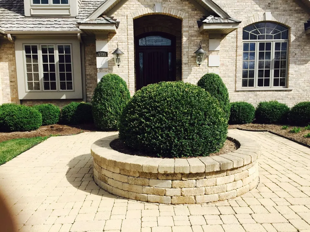 Custom outdoor landscaping experts serving Waukegan, IL - Unique Green Cuts Landscape & Design