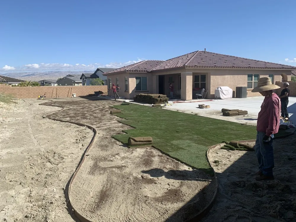 Local lawn mowing service experts serving Thousand Palms, CA - Unique landcare