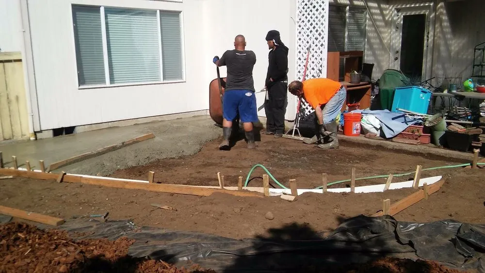 Trusted lawn care service in Portland, OR by Unique Landscape & Construction