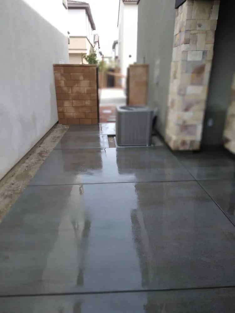 Expert yard maintenance in Cathedral City, CA - Unique Landscape