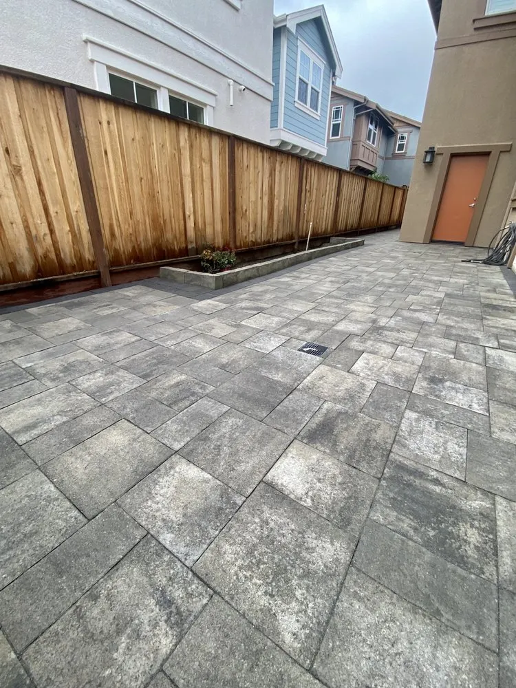 Top-rated lawn mowing service in Santa Rosa, CA - Unique Landscape Management