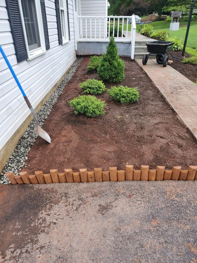 Expert yard maintenance near you across Biloxi, MS - Unique Landscaping